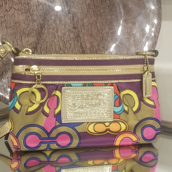 COACH Poppy Pop C Sateen Clutch/Wristlet - Picture 2 of 10